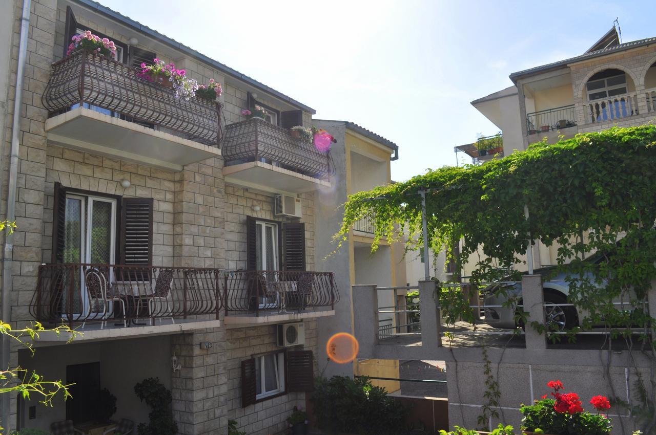 מאקרסקה Apartments Ljubica מראה חיצוני תמונה