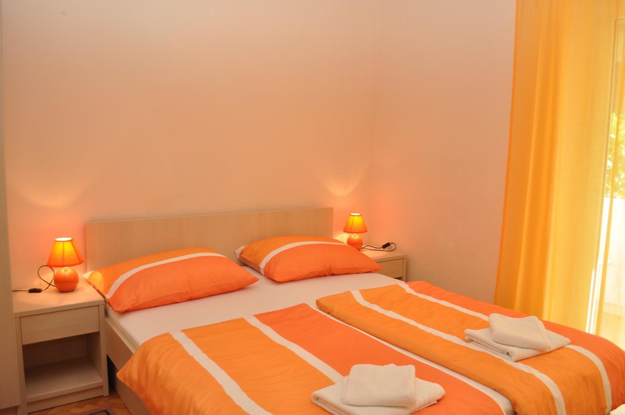 מאקרסקה Apartments Ljubica מראה חיצוני תמונה