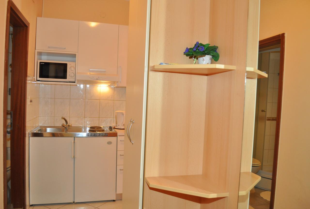 מאקרסקה Apartments Ljubica מראה חיצוני תמונה